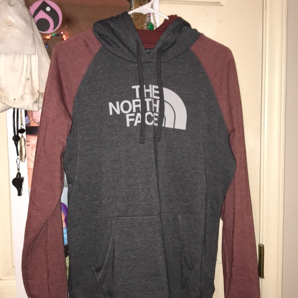 Womens North Face Sweatshirt